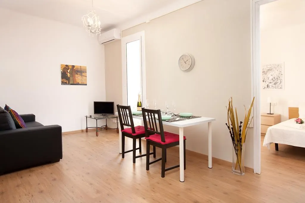 Centric Apartment El Molino Theater P1 Barcelona Spain